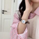 ⁦ساعة نسائية ماركة Kaqinuo بحزام جلد رقيق⁩ - الصورة ⁦5⁩